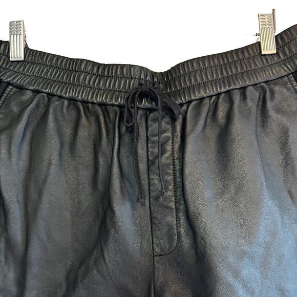 Helmut Lang leather panel cuffed shorts size L excellent condition - Picture 2 of 9